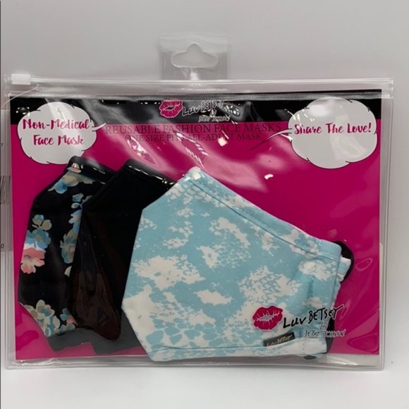 Betsey Johnson Face Mask 3 Piece Set - Picture 1 of 3